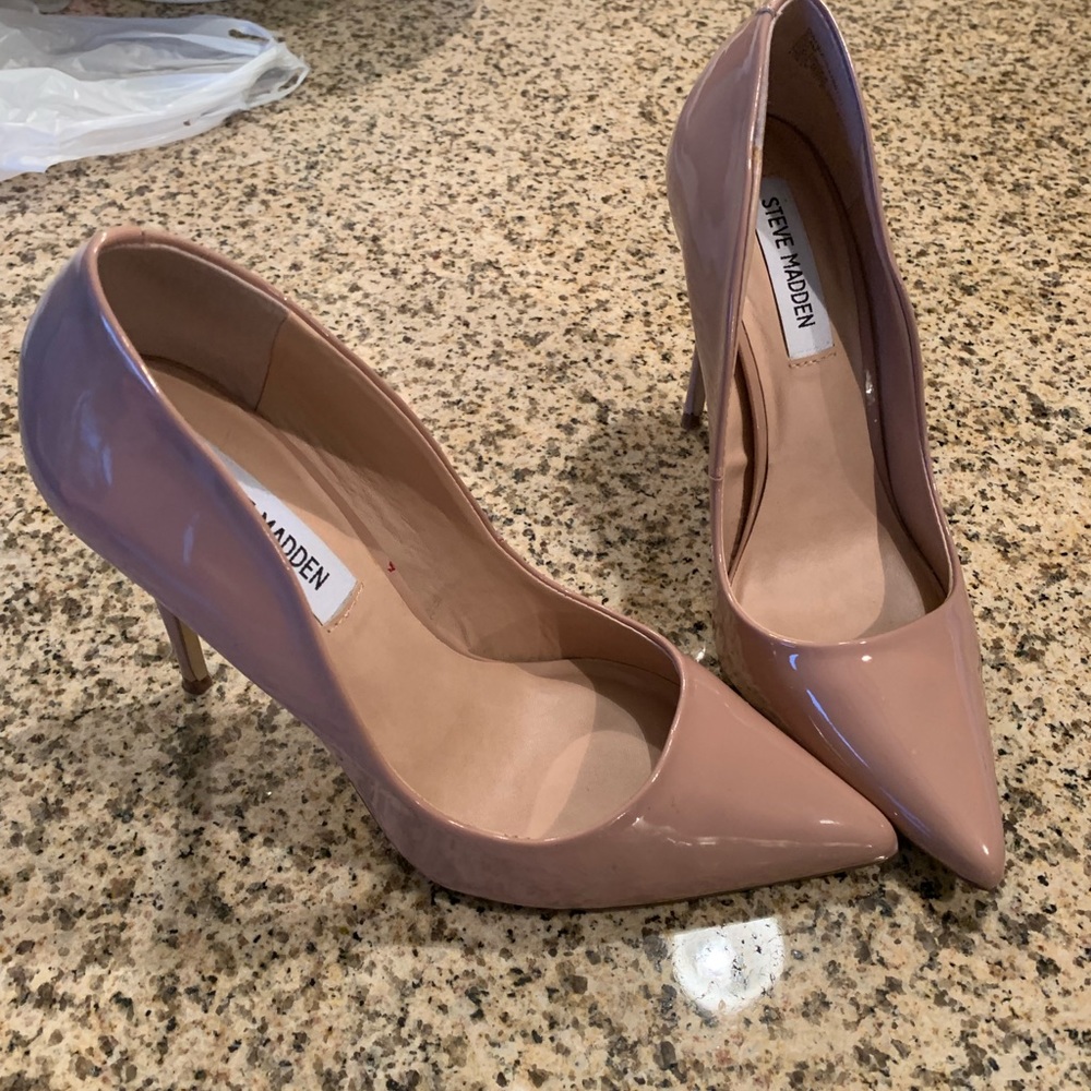 Steve Madden daisie pumps